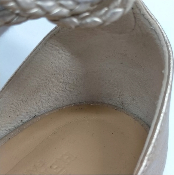 HERMES SANDALS WOMEN GOLD LEATHER (CALF) - Picture 6 of 9